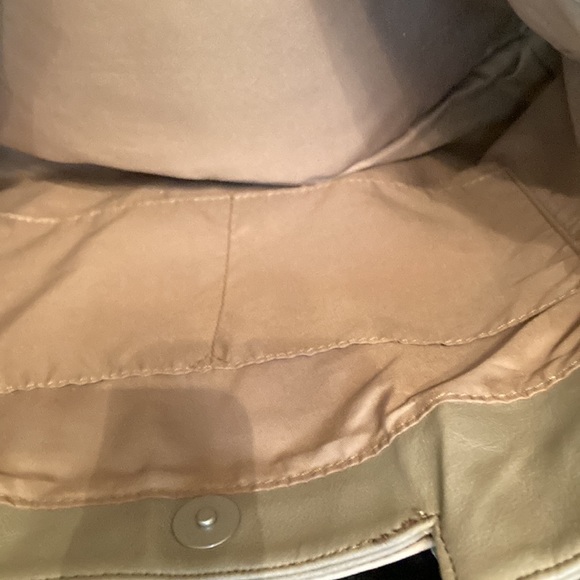 Relic Handbag - Picture 8 of 8